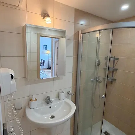G404 - - Beachfront Apartament Obzor