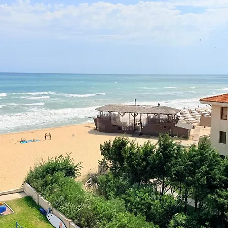 G404 - - Beachfront Apartament Obzor